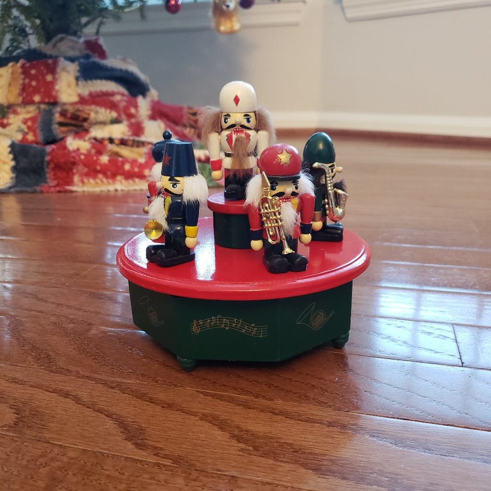 Nutcracker music box